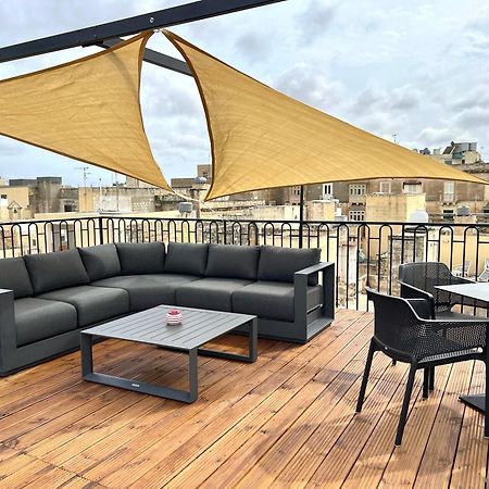 Florette Suite Designer Finish With Stunning Lounge Terrace By Arcobnb Il-Furjana Extérieur photo