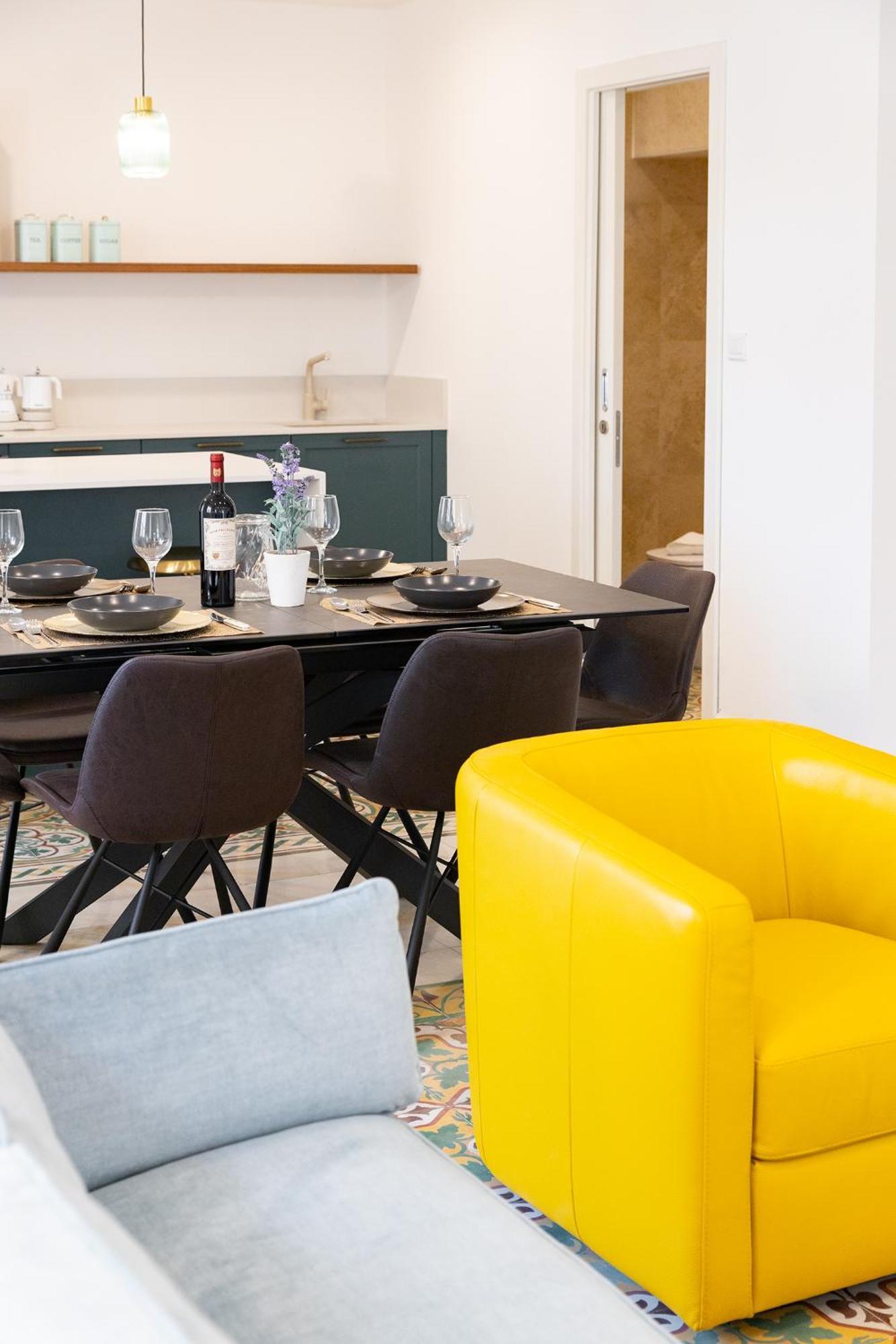 Florette Suite Designer Finish With Stunning Lounge Terrace By Arcobnb Il-Furjana Extérieur photo