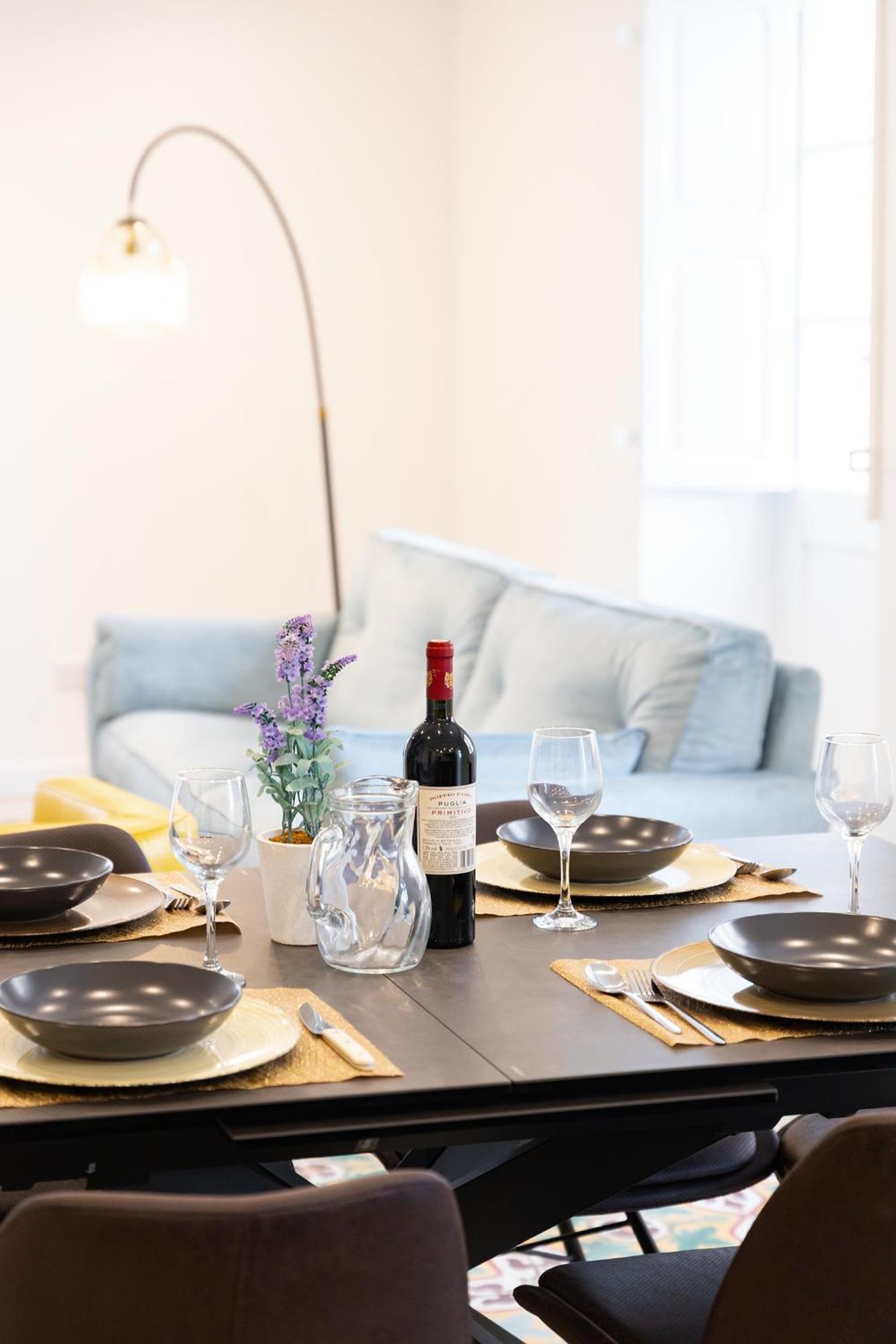 Florette Suite Designer Finish With Stunning Lounge Terrace By Arcobnb Il-Furjana Extérieur photo